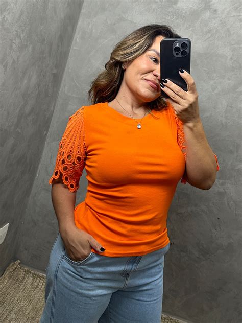 Blusa C Manga Em Guipir Marikitta Roupas