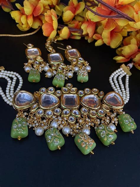 Formal Wear Classic Maheshwari Point Kundan Meena Set Necklace At Rs