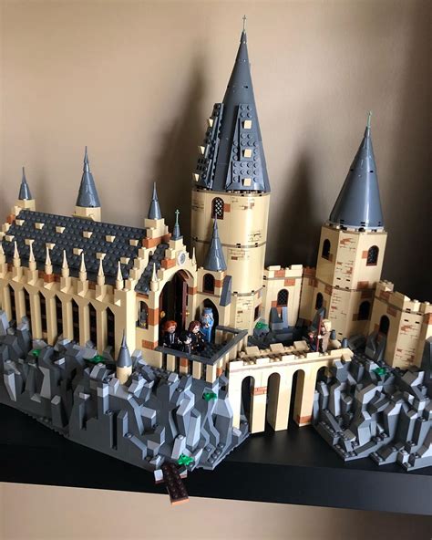 LEGO Harry Potter : améliorer les sets 75954 Hogwarts Great Hall et ...