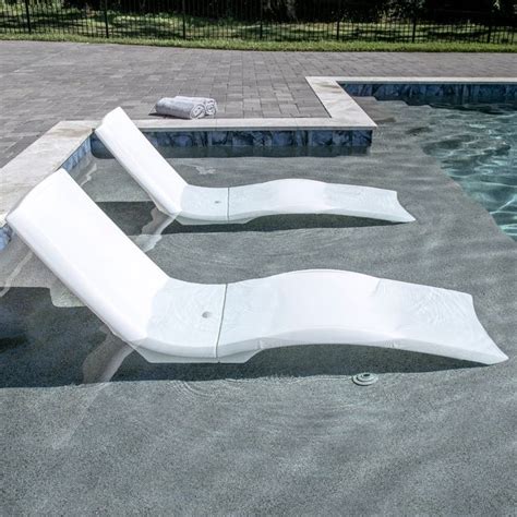 Vero Pool Lounger White Pool Lounger Pool Lounge Pool Lounge Chairs