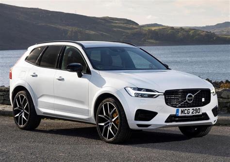 Volvo XC60 B4 Geartronic Momentum Pro 03 2021 Prezzo E Scheda