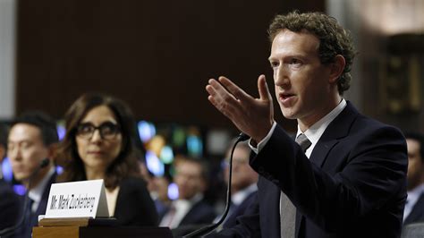 Mark Zuckerberg Mma Named A Risk Factor By Meta In Annual Report