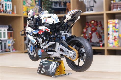 BMW Motorrad Presents The LEGO Technic BMW M 1000 RR ...