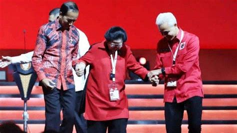 Isu Pertemuan Presiden Jokowi Dengan Megawati Hasto Pintu Rumah Bu