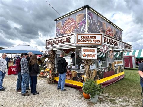 Milton Pumpkin Festival 2024 - Ronny Bernelle