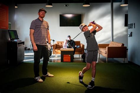 How Indoor Golf Simulators Improve Your Game Big Time!