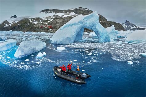 Antarctica Population: Do People Live There and How | Poseidon Expeditions