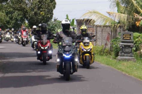 Astra Motor Bali Ajak Komunitas Adv Urban Exploride Touring Sambil