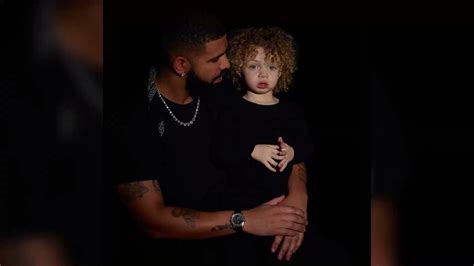 Drake D Voile Le Visage De Son Fils Pour La Premi Re Fois Sur Instagram