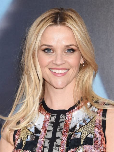 Top 30 Celebrities Who Are Christians Hood Mwr