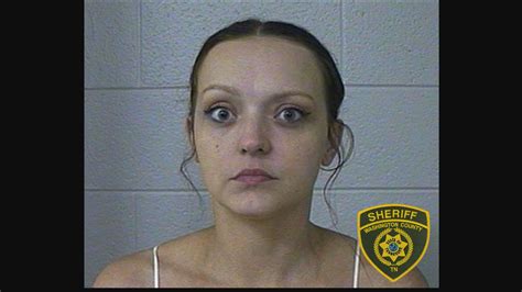 Woman Was ‘flashing Inmates While Standing In Jail Parking Lot Tenn