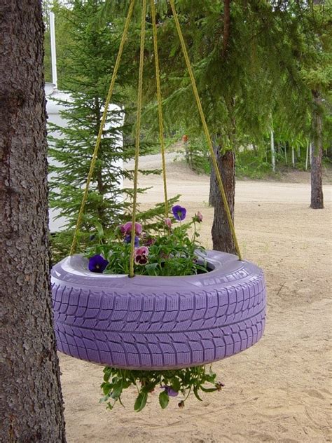 20 DIY Tire Planters That Will Catch Your Attention