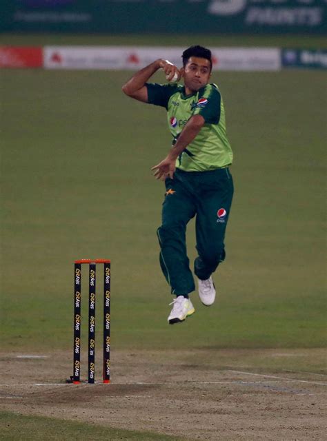 Zahid Mahmood Claimed Two Wickets In His First Over On Debut