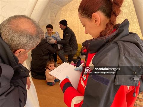 Depremden etkilenen Malatya da köy köy sağlık taraması