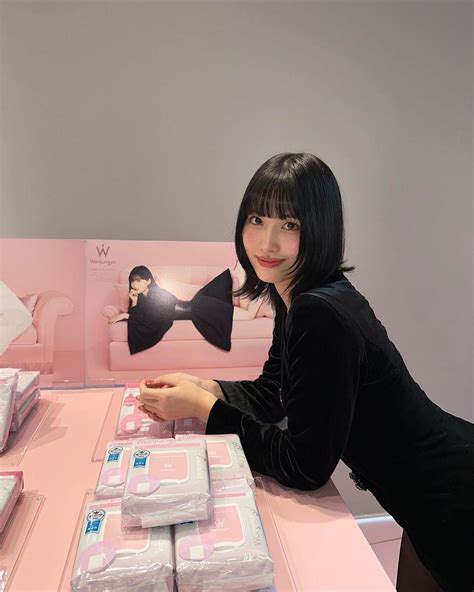 231025 Momo Instagram Update Rmomo
