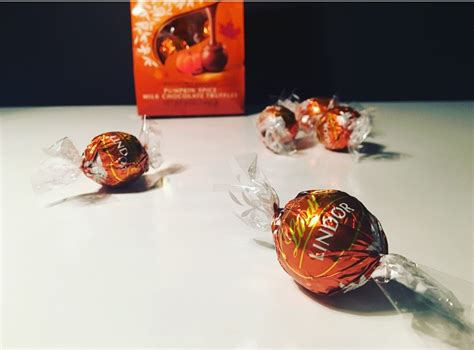 Review Lindt Lindor Pumpkin Spice Truffles Junk Banter