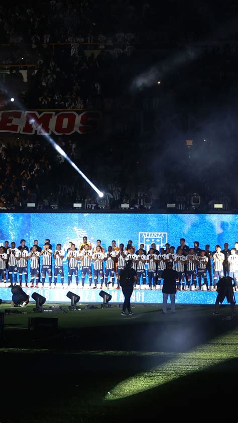 Alianza Lima vs Once Caldas Así se vivió la Noche Blanquiazul