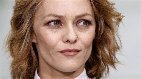 Vanessa Paradis Est La Maman Id Ale Des Fran Ais Selon Un Sondage