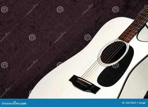 Guitare Acoustique Blanche Image Stock Image Du Harmonie