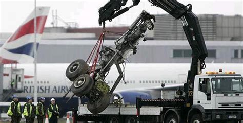 Crash of a Boeing 777-236ER in London | Bureau of Aircraft Accidents ...