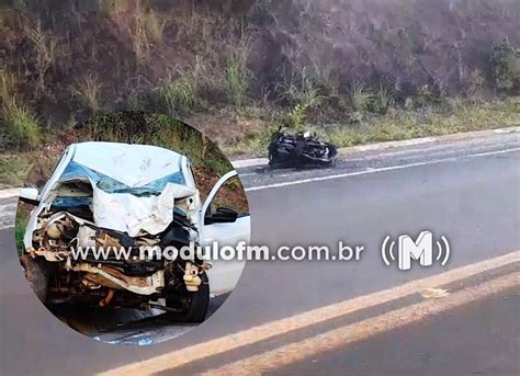 Grave Acidente Entre Motocicleta E Carro Deixa Dois Mortos Na Mgc