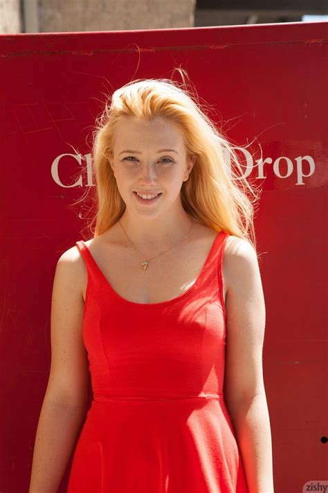 Samantha Rone Lets A Boob Pop Out At A Supermarket My Samantha Rone Blog