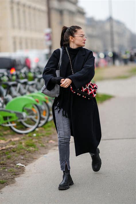 Introducir Imagen Outfit Con Botas Negras Cortas Y Jeans Abzlocal Mx