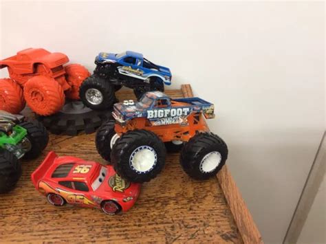 CAMIONS HOT Wheels Monster Jam BIGFOOT BACKDRAFT GRAVURE CREUSEUR ANNIHILATEUR EUR