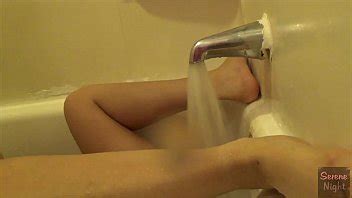 Estimulando mi clítoris XVIDEOS