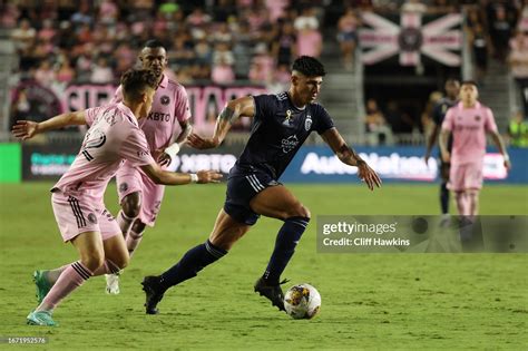 Sporting Kansas City marksman Alan Pulido signs new deal