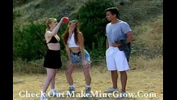 Lucky Guy On An Island With Two Sluts XVIDEOS