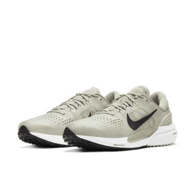 Nike Vomero 15 Men's Road Running Shoes. Nike NL