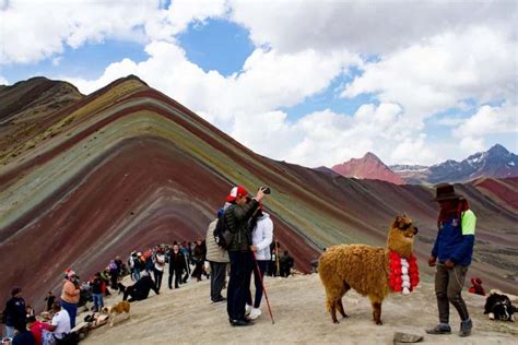 Cusco Exkursion zum Regenbogenberg ganztägig GetYourGuide