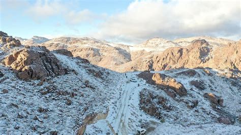 Snow in Saudi: Tabuk Region Turns Into A Winter Wonderland