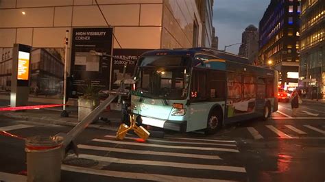 Mta Bus Crash Sends 90 Year Old Woman And Bus Driver To The Hospital