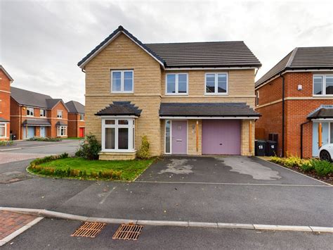 4 Bed Detached House For Sale In Bond Street Crossgates Leeds Ls15