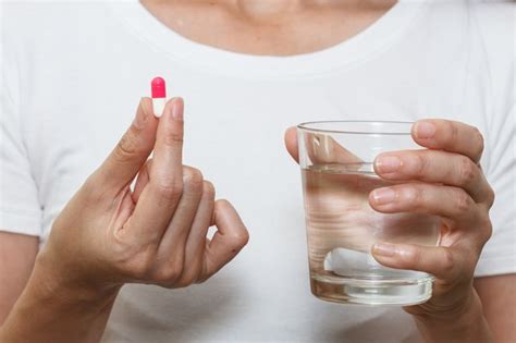 Side Effects of Taking the Diet Pill Phentermine | Livestrong.com