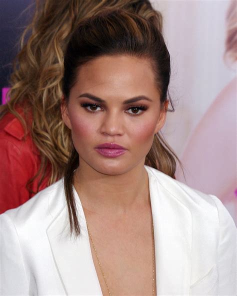 Chrissy Teigen ethnicity, parents, siblings, children, husband - Tuko.co.ke