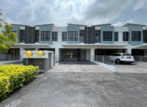 Below Mv Facing Garden Double Storey Terrace Maple Residence Amaya