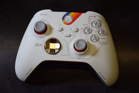 Starfield: Unboxing-Galerie zum limitierten Controller