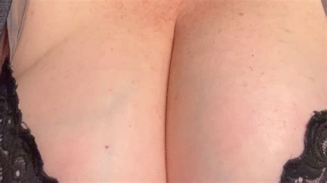 Sneezing Powder And Bouncy Boob Foot Fondling Clips Sale