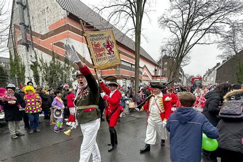 Düsseldorf Benrath Der Veedelszoch in der Paulsmühle kann ziehen