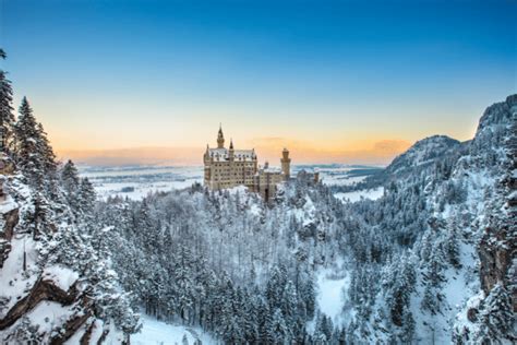 How to Visit Neuschwanstein Castle in Winter in 2022 - My Germany Vacation