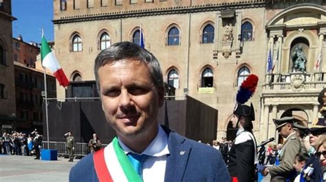 Baricella Insulti Al Sindaco Mattioli Intervengono I Carabinieri