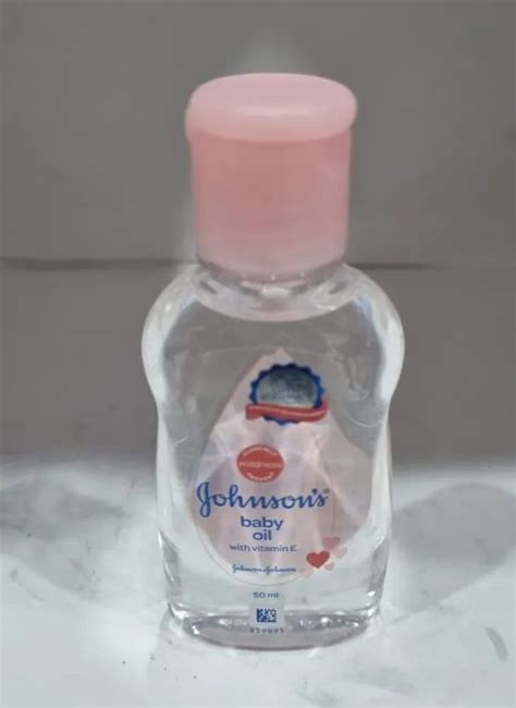 Johnson & Johnson Johnson's Baby Oil, Packaging Type: Bottle, Packaging Size: 50 ml at Rs 47.75 ...