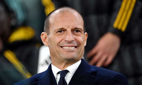 Allegri difende Vlahovic Giocare nella Juve non è semplice