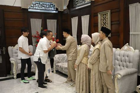 Idulfitri Eri Cahyadi Gelar Open House Di Rumah Dinasnya Super