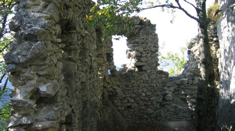 Súľov Castle | Places for trip | GoSlovakia