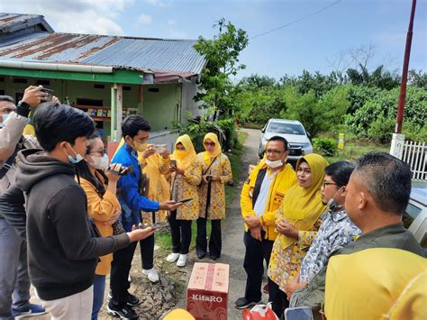 Hut Golkar Ke Ampg Dan Kppg Sambangi Korban Banjir Website Rakjat