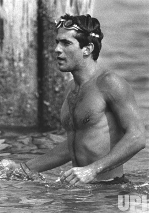 John F Kennedy Jr Leaves The Water At The Hyannis Port Yacht Club Jfk Jr John Kennedy Jr